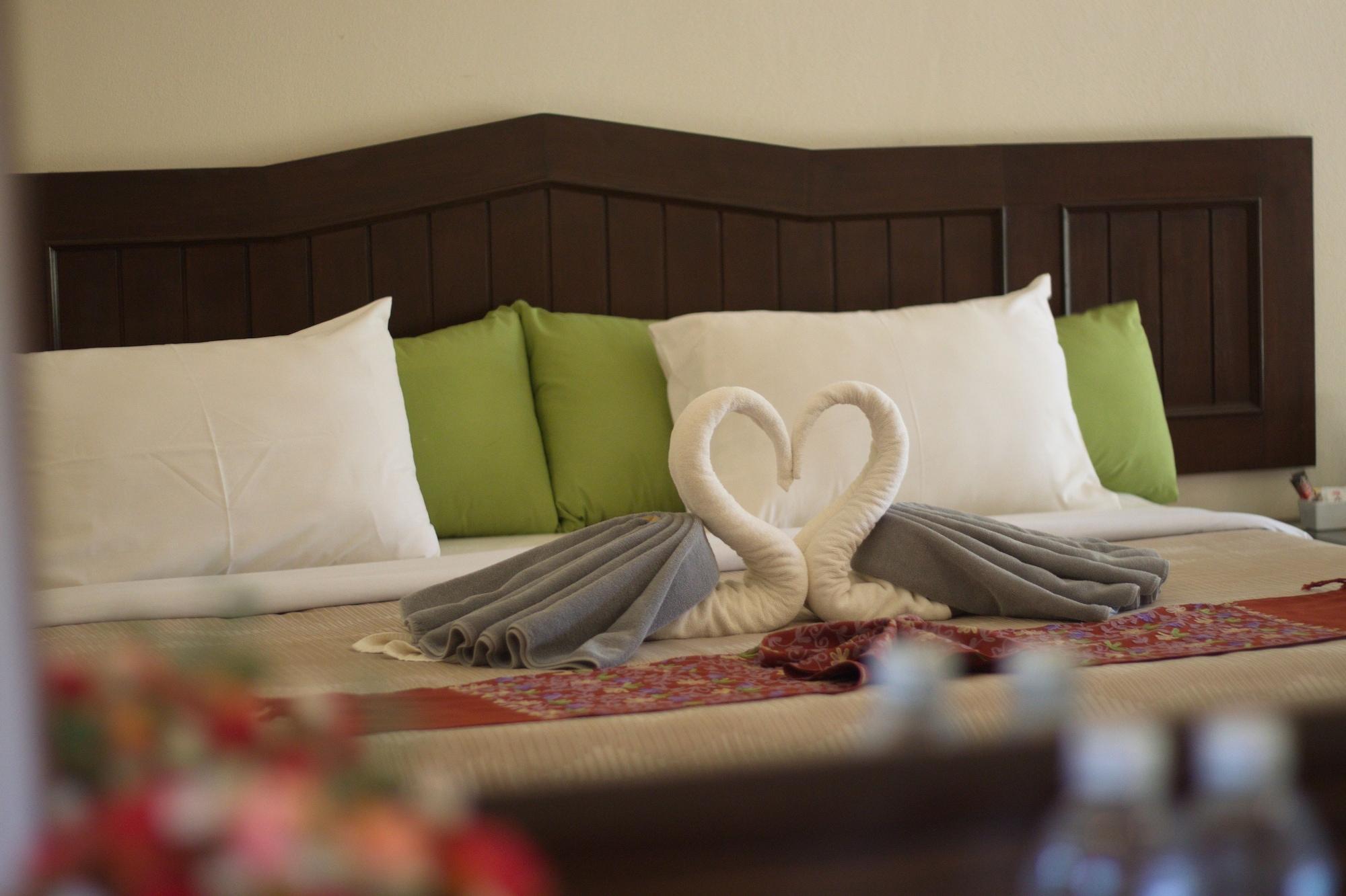 Banraya Resort And Spa Ko Racha Yai Eksteriør bilde